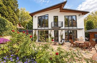 Villa kaufen in 14052 Berlin, Villa in Topzustand und bester Lage! Luxuriös, modern, 9 Zimmer, Pool, Kamin, Sauna uvm.
