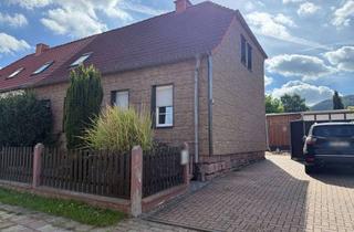 Doppelhaushälfte kaufen in 06537 Kelbra, Doppelhaushälfte mit Einliegerwohnungen und großem Garten in Kelbra