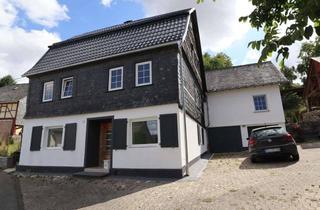 Bauernhaus kaufen in 56858 Altlay, Renoviertes Bauernhaus mit Garten, großzügiger Scheune und Hoffläche