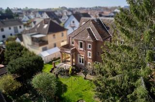 Einfamilienhaus kaufen in 63456 Hanau, Platz für Träume: Großzügiges Denkmal-Einfamilienhaus in der Steinheimer Idylle