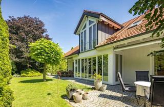 Einfamilienhaus kaufen in 85445 Oberding, Gepflegtes Einfamilienhaus mit Wohlfühlambiente, uneinsehbarer Garten-Oase und Photovoltaik