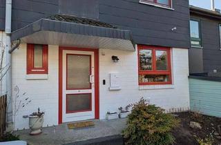 Reihenhaus kaufen in 24147 Elmschenhagen-Nord, Von Privat: Pfiffig umgebautes Mittelreihenhaus in ruhiger Lage