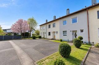 Reihenhaus kaufen in 97232 Giebelstadt, Familienglück am Ortsrand: Gepflegtes Reihenhaus mit kleinem Garten & niedrigem Energieverbrauch!