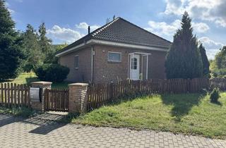 Haus kaufen in Am Priestersteg 38, 16359 Biesenthal, Kompakt wohnen, langfristig planen: 3-Zimmer-Bungalow mit 76 Jahren Erbbaurechtslfz. nur € 79,66