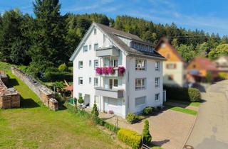 Haus kaufen in 75337 Enzklösterle, 4 Wohnungen, ein Haus: Solide Investition mit Substanz