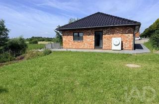 Haus kaufen in 25845 Nordstrand, Moderner Bungalow mit Freiblick in die Marsch auf Nordstrand
