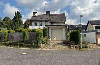Einfamilienhaus kaufen in Graf-Bernadotte-Straße 13, 45699 Herten, Einfamilienhaus mit großzügigem Grundstück und zwei Garagen in Herten-Disteln