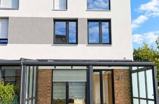 Haus mieten in 21035 Allermöhe, Großzügige Wohnung mit Wintergarten, Einbauküche und zwei Sanitärbereichen in Hamburg-Neuallermöhe