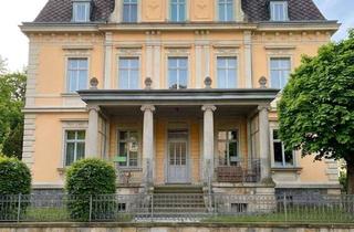 Anlageobjekt in 01109 Klotzsche, Herrschaftliche Klassizismus-6 Familien Villa in Dresden-Königswald | Top-Lage Silicon Saxony