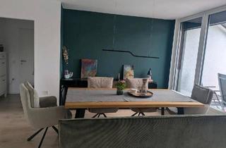 Wohnung kaufen in 61169 Friedberg, Friedberg (Hessen) - Helle 3 Zimmer Wohnung mit Loggia, Garage und neuer Einbauküche