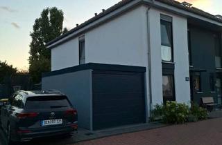 Doppelhaushälfte kaufen in 46539 Dinslaken, Dinslaken - Doppelhaushälfte, Grundsfl. 236m², Wohnfl. 144m², BJ 2021, Keller