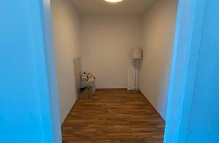 Wohnung kaufen in 67059 Ludwigshafen, Ludwigshafen am Rhein - Vermietete 2,5 Zimmer Eigentumswohnung zu verkaufen