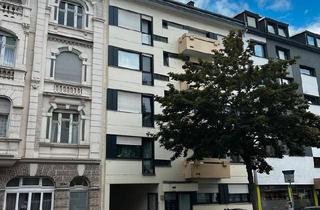 Wohnung kaufen in 56068 Koblenz, Koblenz - Helle 2 ZKB Dachgeschosswohnung mit Aufzug von Privat