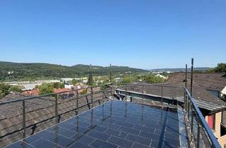 Wohnung kaufen in 58300 Wetter, Wetter (Ruhr) - Dachgeschoss über dem Ruhrtal - 35 m² Terrasse, 360°-Panorama