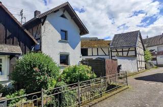 Haus kaufen in 53424 Remagen, Remagen - Kleine renovierungsbedürftige Fachwerkhofanlage