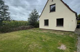 Haus kaufen in 27777 Ganderkesee, Ganderkesee - Sanierungsbedürftiges Haus 640 m2 Grund bei Ganderkesee viel Pote