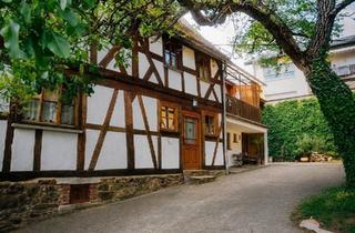 Haus kaufen in 35644 Hohenahr, Hohenahr - Liebevoll restaurierte Hofreite mit historischem Fachwerkcharme