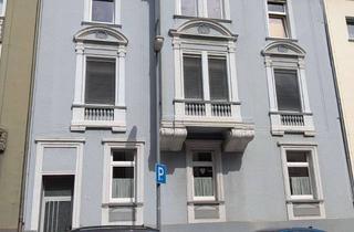 Wohnung kaufen in 45130 Rüttenscheid, E-Rüttenscheid: Wunderschöne und großzügige Altbauwohnung mit Balkon in bester Lage!