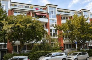 Wohnung kaufen in 20253 Hoheluft-West, Charmante 1-Zimmer-Wohnung mit Balkon im Bezirk Eimsbüttel