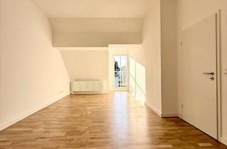 Wohnung kaufen in 91522 Hennenbach, Über den Dächern wohnen – 2015 neu geschaffene Dachgeschosswohnung mit Balkon