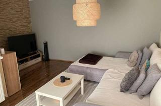 Wohnung kaufen in Schillerstraße, 63801 Kleinostheim, Modernisierte 3-Zimmer Wohnung mit Terrasse & Stellplatz