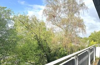 Wohnung kaufen in Lerchenweg 53, 41516 Grevenbroich, Helle 3-Zimmer-Wohnung mit Tiefgaragenstellplatz und viel Potenzial