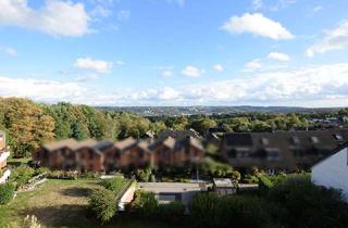 Wohnung kaufen in 42109 Wuppertal, Großzügige Maisonette-Wohnung mit Galerie, Terrasse und zwei Stellplätzen