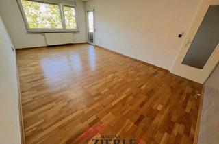 Wohnung kaufen in 73061 Ebersbach, Lichtdurchflutete 3,5-Zimmer-Wohnung mit heller Einbauküche und sonnigen Balkon in zentraler Lage!
