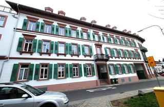 Wohnung mieten in 64342 Seeheim-Jugenheim, Exklusive 3-Zimmerwohnung in denkmalgeschütztem Gebäude