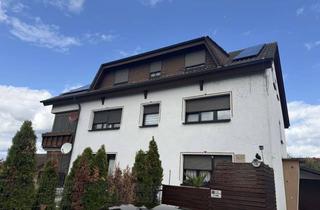 Wohnung mieten in Stoppelsbergstraße 19, 36088 Hünfeld, 1. OG-Wohnung in Hünfeld mit Balkon, Einbauküche, Stellplatz und Keller