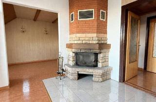 Wohnung mieten in Erlaer Straße 16, 08340 Schwarzenberg, Schöne 140m²-Wohnung mit Schlossblick