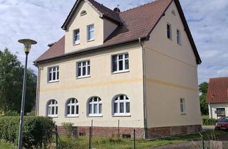 Wohnung mieten in Paul-Kluth-Straße 15, 17279 Lychen, Alltagstaugliche 2-Zimmer-Wohnung in Lychen