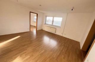 Wohnung mieten in Warschauer Str., 18057 Hansaviertel, 3-Raum Dachgeschosswohnung im Hansaviertel mit Laminat, Tageslichtbad mit Dusche und Einbauküche.!!!