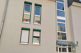 Wohnung mieten in An Der Wiede, 77656 Offenburg, Neu möbliertes 1-Zimmer-Apartment in Offenburg: Modernisiertes Dachgeschoss