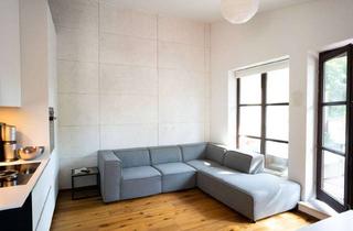Wohnung mieten in Prößlstraße, 81545 München, Stilvolle 2-Zimmer-Dachgeschosswohnung mit 30 m² Dachterrasse in Harlaching