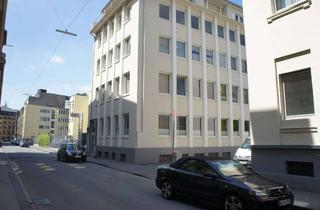 Wohnung mieten in Hofaue 30, 42103 Elberfeld, Geräumige 2 Zimmer Wohnung mit bester Innenstadtlage