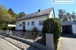 Einfamilienhaus kaufen in 90513 Zirndorf, Familientraum: Repräsentatives Einfamilienhaus mit großem Gartengrundstück am Waldrand, in Zirndorf.