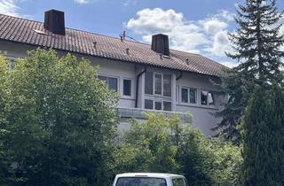 Haus kaufen in 74343 Sachsenheim, Wohnhaus mit 4 Wohnungen & 1 Gewerbeeinheit für Handwerker auf sehr großem Grundstück in Sachsenheim