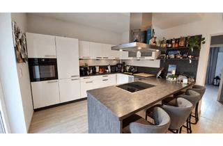 Mehrfamilienhaus kaufen in 30952 Ronnenberg, Modernisiertes Mehrfamilienhaus mit Entwicklungspotenzial in Empelde