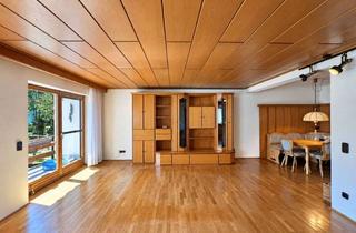 Haus kaufen in 83512 Wasserburg, Sofort bezugsfrei: Charmantes Reihenmittelhaus mit PV-Anlage, Kamin & traumhaftem Blick ins Grüne