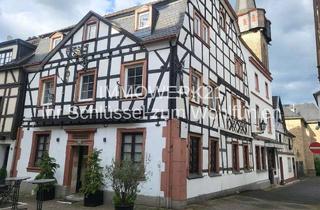 Haus kaufen in 53424 Remagen, Top Kapitalanlage! 3 Luxus Wohneinheiten + Gewerbeeinheit Faktor 14,3 - Jahreskaltmiete 83.700 €