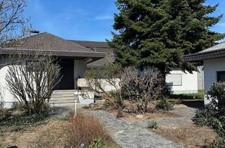 Haus mieten in 64625 Bensheim, Repräsentativer Bungalow mit großem Garten