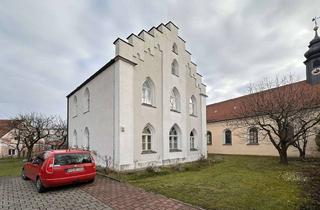 Haus mieten in 92318 Neumarkt, RESERVIERT Neugotisches Pfarrhaus von 1840 – historisches Wohnen mit großem Garten am Klinikum