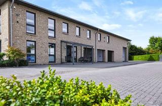 Gewerbeimmobilie kaufen in 24340 Eckernförde, Gewerbeimmobilie in Eckernförde – Büro- und Lagerflächen mit vielseitigen Nutzungsmöglichkeiten