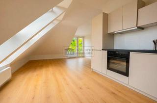 Wohnung kaufen in 12555 Köpenick, Modernes Wohnen mit Ruhe und Komfort – Erstbezug im Dachgeschoss
