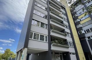 Wohnung kaufen in Peschelanger, 81735 München, Modernisiert & bezugsfrei: Helle 3-Zimmer-Wohnung mit großer Loggia und Aufzug in München-Neuperlach
