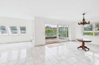 Wohnung kaufen in 65307 Bad Schwalbach, Attraktive 4-Zimmer-Eigentumswohnung mit Fernblick, Balkon und drei Pkw Stellplätzen