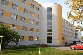 Wohnung mieten in Bertolt-Brecht-Straße, 08412 Werdau, 1 Raum Wohnung mit Südbalkon