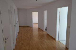 Wohnung mieten in Überlingerstr., 78628 Rottweil, Helle 3,5-Zimmer-Wohnung EG mit Terrasse