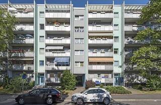 Wohnung mieten in Finsterwalder Str. 27, 01239 Prohlis-Süd, Helle 2-Zimmerwohnung mit Balkon und Aufzug, Bad mit Dusche!